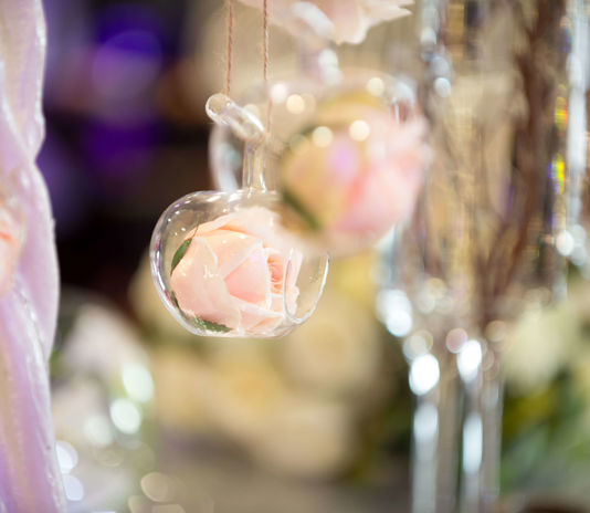 Hanging Centre Pieces.jpg