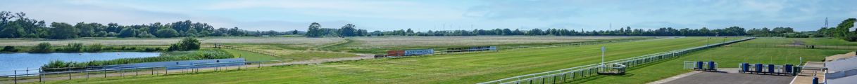067-Huntingdon Racecourse LARGE-Z72_9618-Edit.jpg