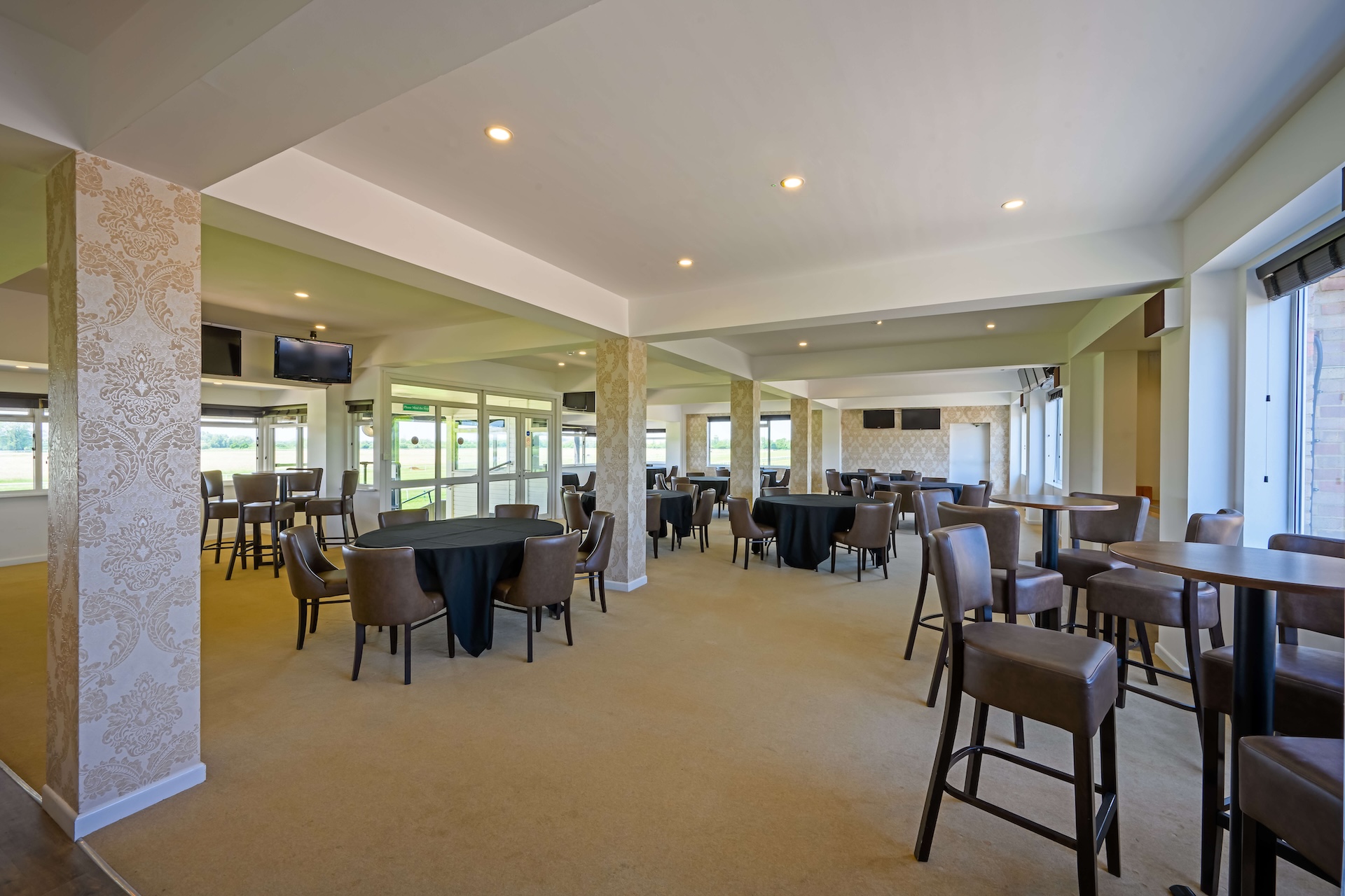 014-Huntingdon Racecourse LARGE-Z72_9407-HDR-Edit.jpg